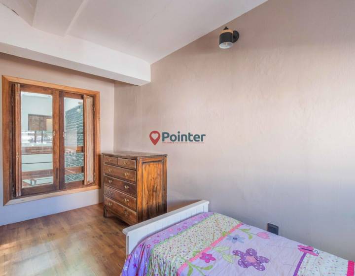 CASA DE ESTILO INDUSTRIAL, 3 DORMITORIOS EN POCITOS.