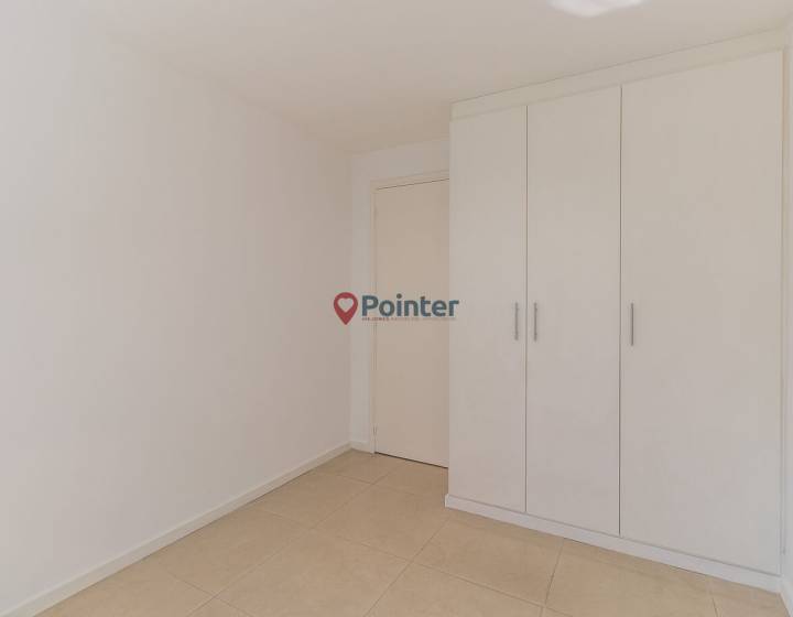 Alquiler apartamento ideal consultorio 1 dormitorio, garaje y terraza proximo a Shopping