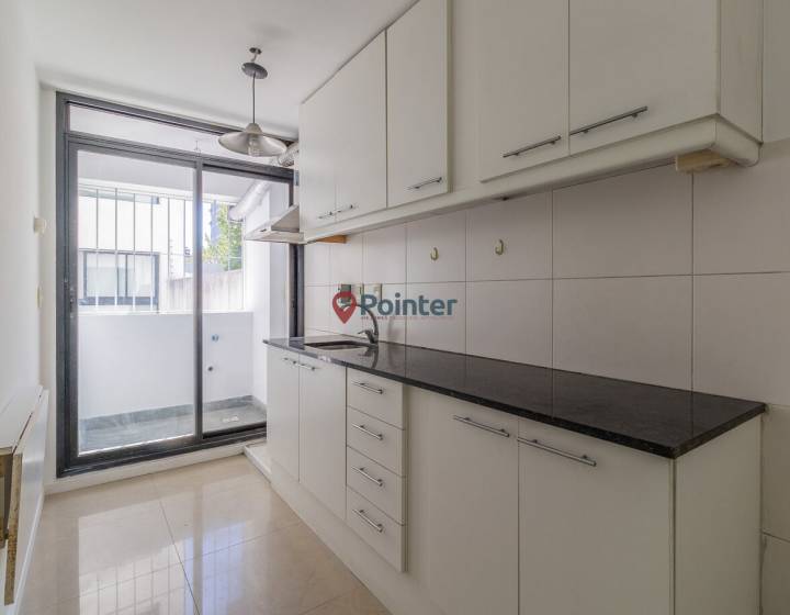 Alquiler apartamento ideal consultorio 1 dormitorio, garaje y terraza proximo a Shopping