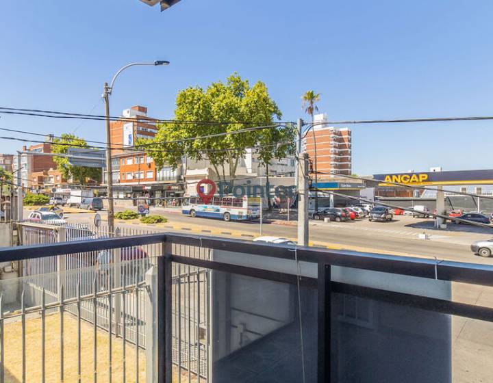 Alquiler apartamento ideal consultorio 1 dormitorio, garaje y terraza proximo a Shopping