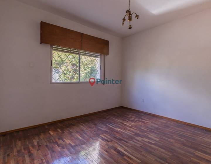 Se alquila hermosa casa de 2 dormitorios en Uni&oacute;n. En zona tranquila y residencial. A una cuadra de ...