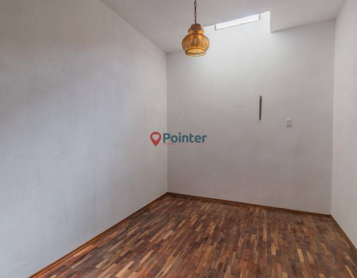 Se alquila hermosa casa de 2 dormitorios en Uni&oacute;n. En zona tranquila y residencial. A una cuadra de ...