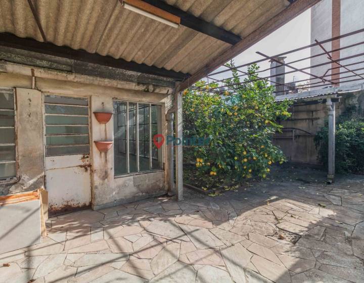 Alquiler Casa de 3 dormitorios con garaje y jard&iacute;n - Atahualpa