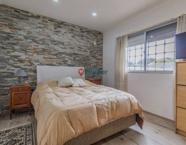 casa 3 dormitorios con garage y jardin en la Teja