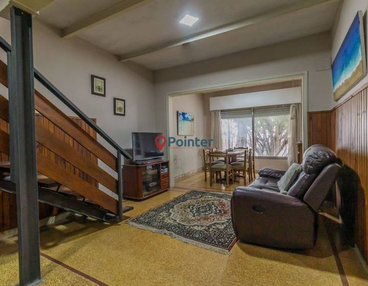 casa 3 dormitorios con garage y jardin en la Teja