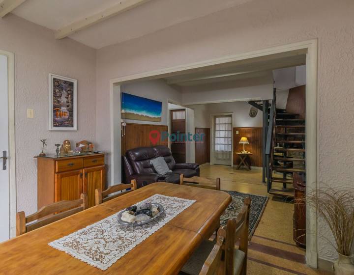 casa 3 dormitorios con garage y jardin en la Teja