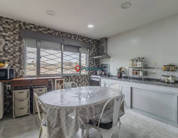 casa 3 dormitorios con garage y jardin en la Teja