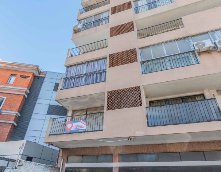 Alquiler apartamento 1 dormitorio y terraza en tres cruces