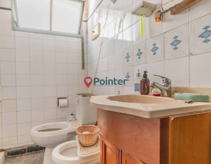 VENTA CASA PADRON UNICO 4 DORMITORIOS A PASOS DE AVDA. MILLAN  A RECICLAR
