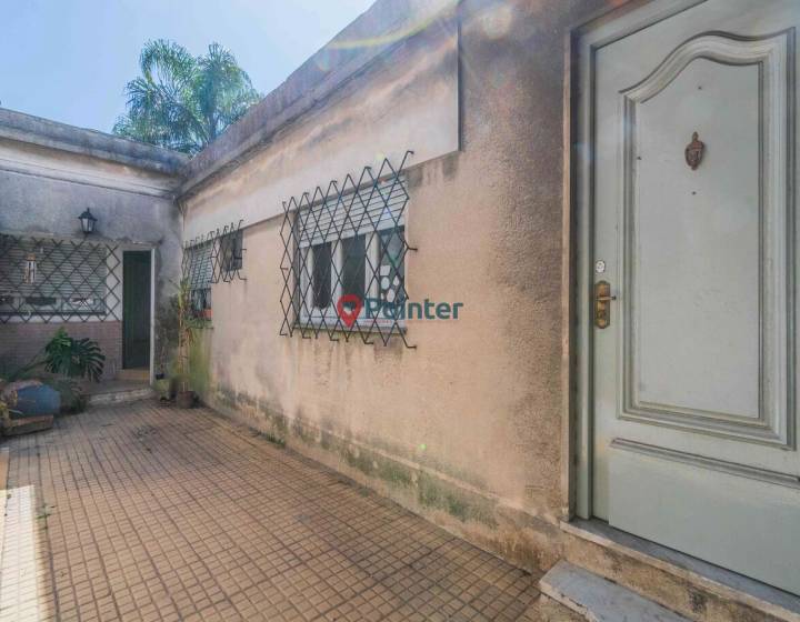 VENTA CASA PADRON UNICO 4 DORMITORIOS A PASOS DE AVDA. MILLAN  A RECICLAR