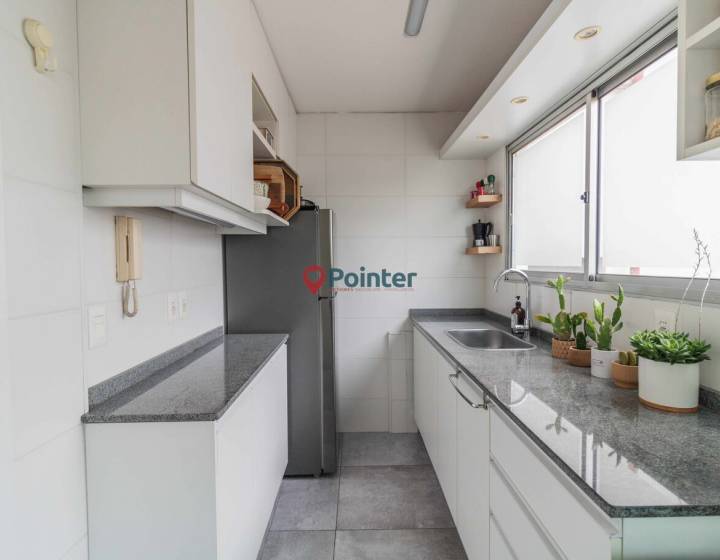Venta apartamento de 1 dormitorio con garaje en pleno pocitos