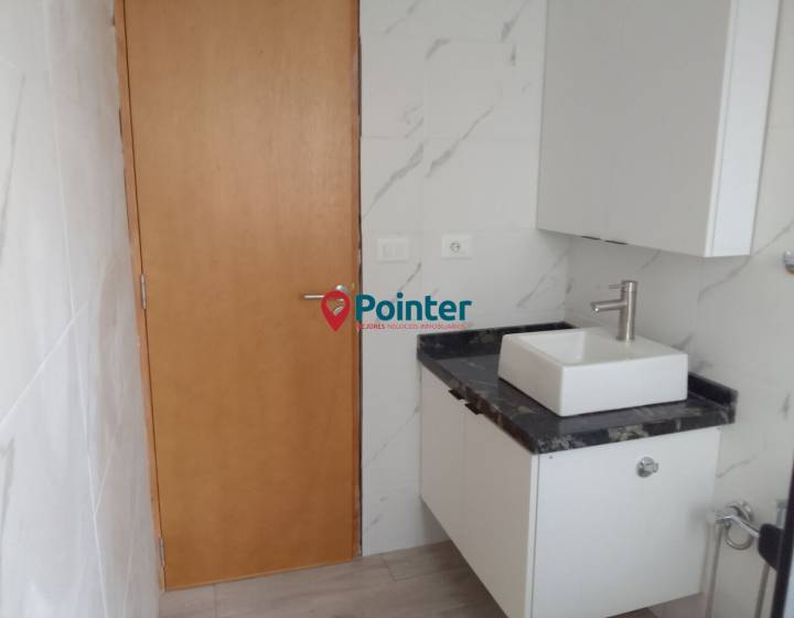 Apartamento  3 dormitorios Brazo Oriental con patio y parrillero