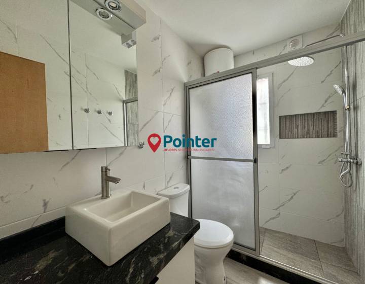 Apartamento  3 dormitorios Brazo Oriental con patio y parrillero