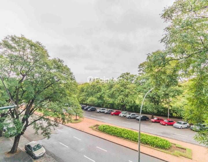 VENTA APARTAMENTO 4 DORMITORIOS PUNTA CARRETAS FRENTE AL GOLF