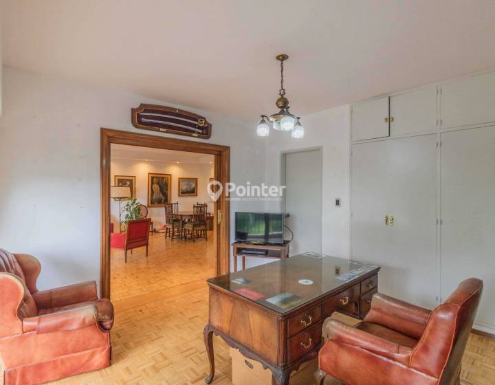 VENTA APARTAMENTO 4 DORMITORIOS PUNTA CARRETAS FRENTE AL GOLF