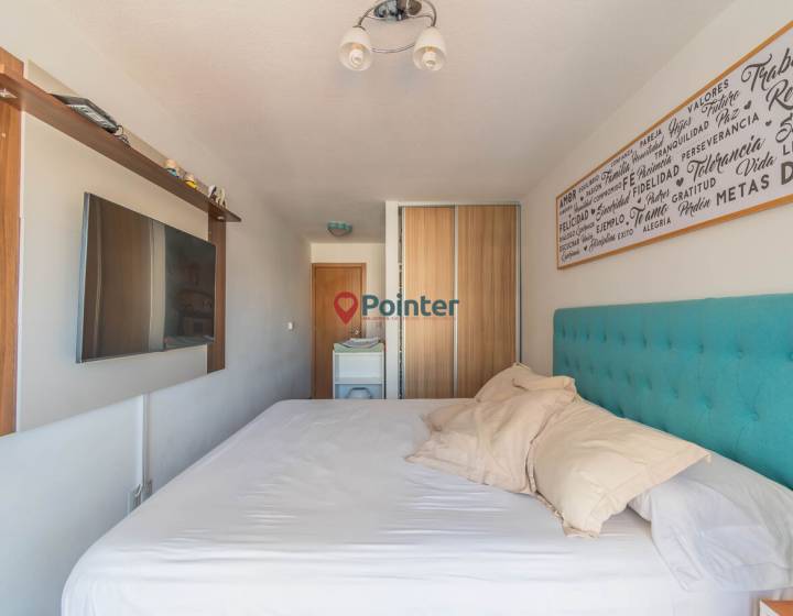 Venta apartamento 2 dormitorios, 2 ba&ntilde;os y garaje en Pocitos Nuevo