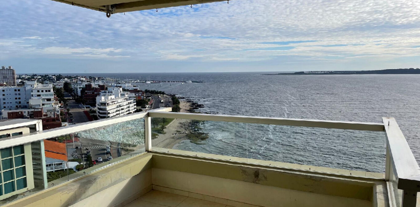 Apartamento en Edificio Malecón Iii, en Punta del Este