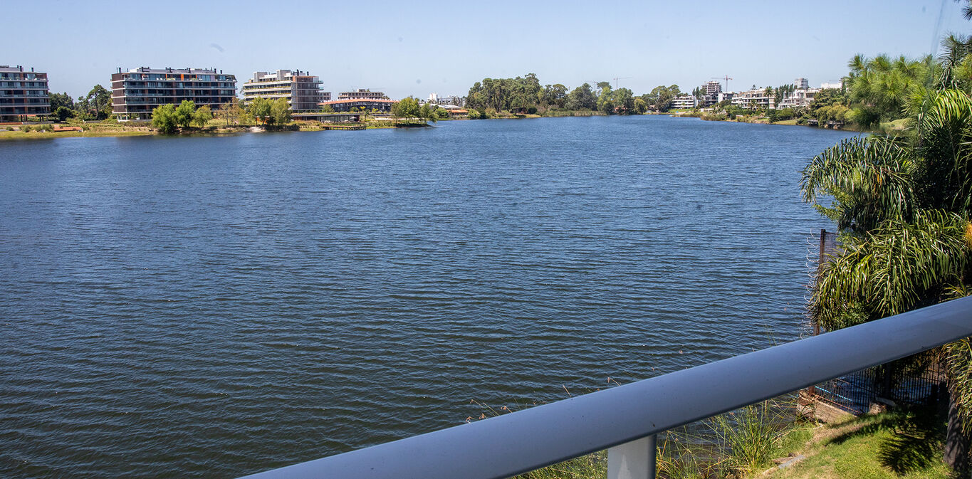 Apartamento con Vista al Lago en Bilú Carrasco — imagen 23