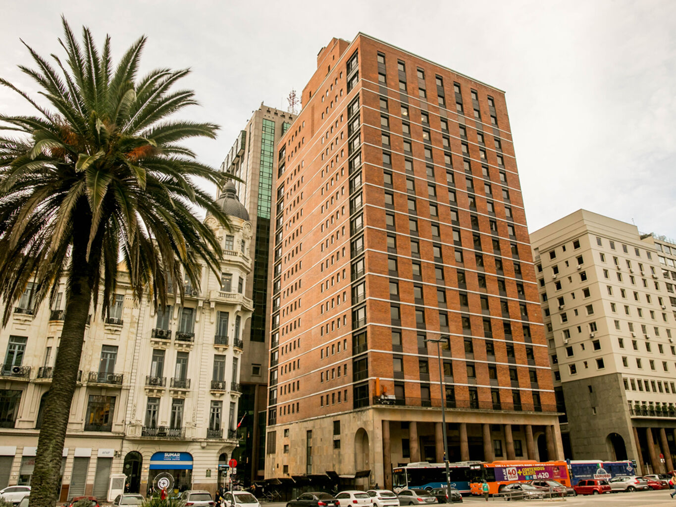 Oficinas en Alquiler - Victoria Plaza Office Tower