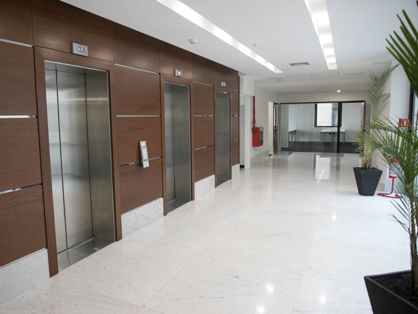 Oficinas en Alquiler - Victoria Plaza Office Tower — imagen 4