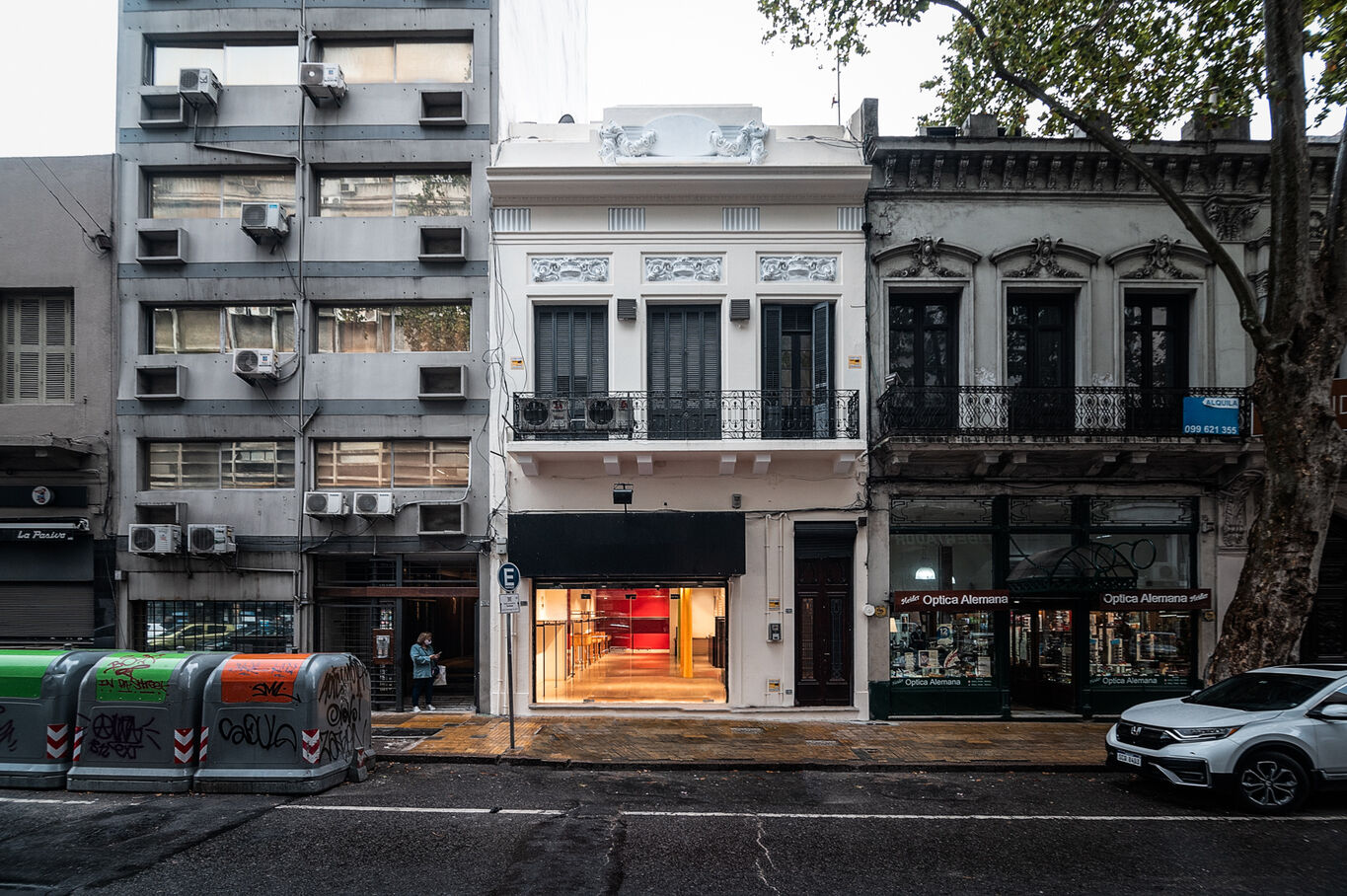 Casa de Oficinas y Local en El Centro de Montevideo — imagen 7