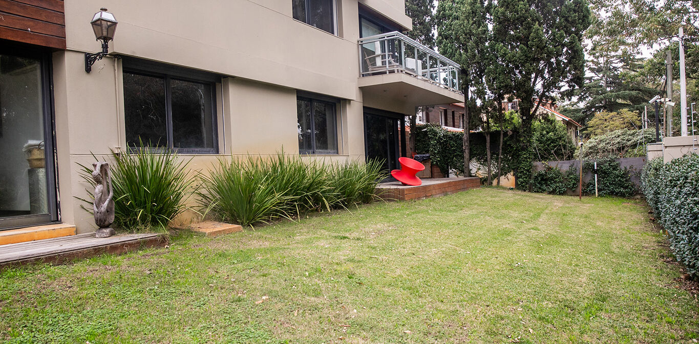Apartamento con Jardín en Carrasco — imagen 17