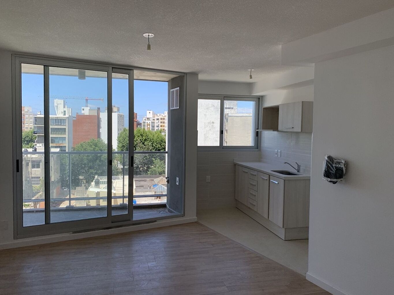 Apartamento de 3 Dormitorios en Cordón Sur — imagen 8