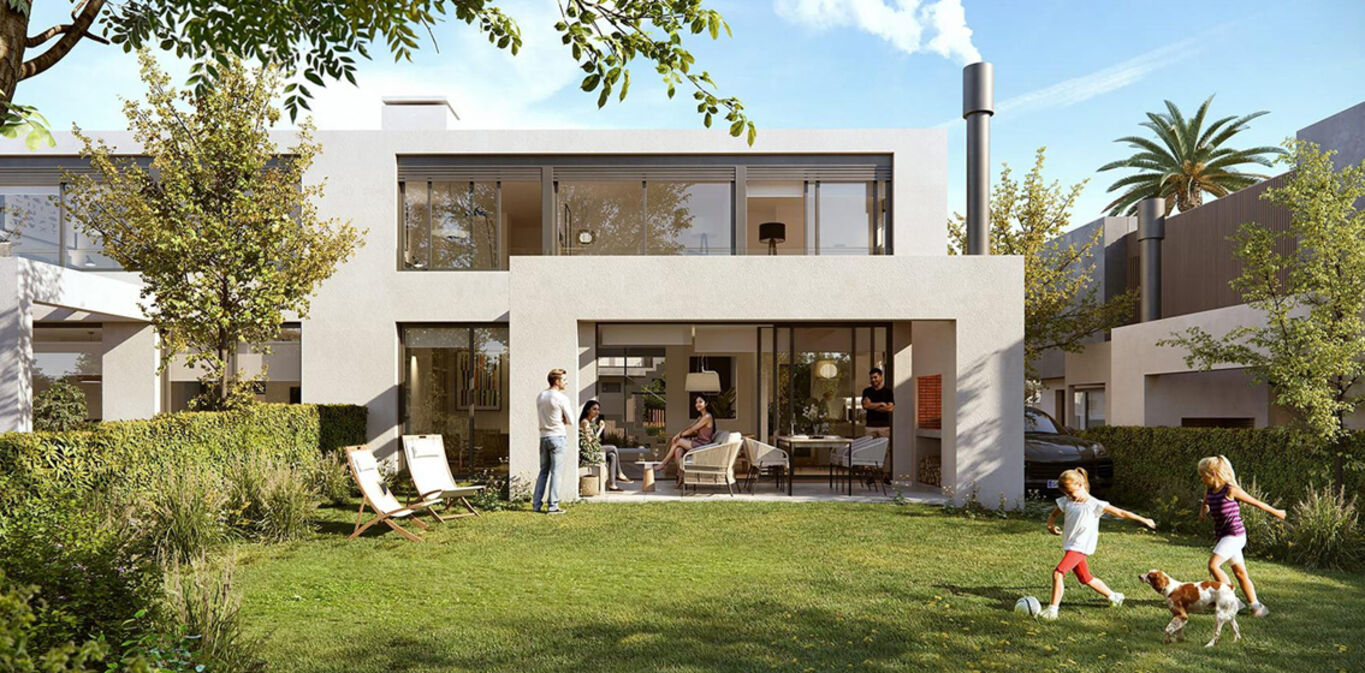 Casa de 4 Dormitorios en Jardines del Polo
