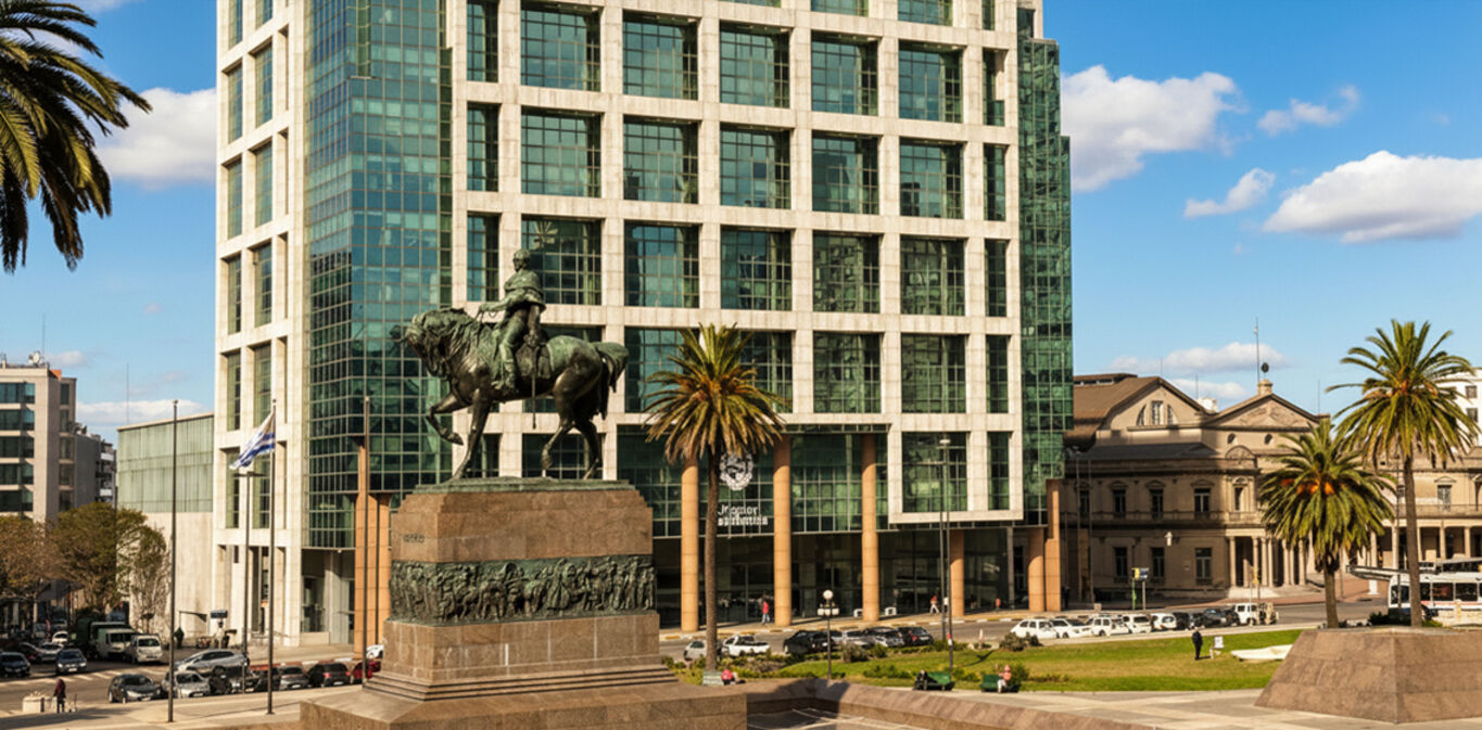 Oficina en Alquiler - Victoria Plaza Office Tower — imagen 2