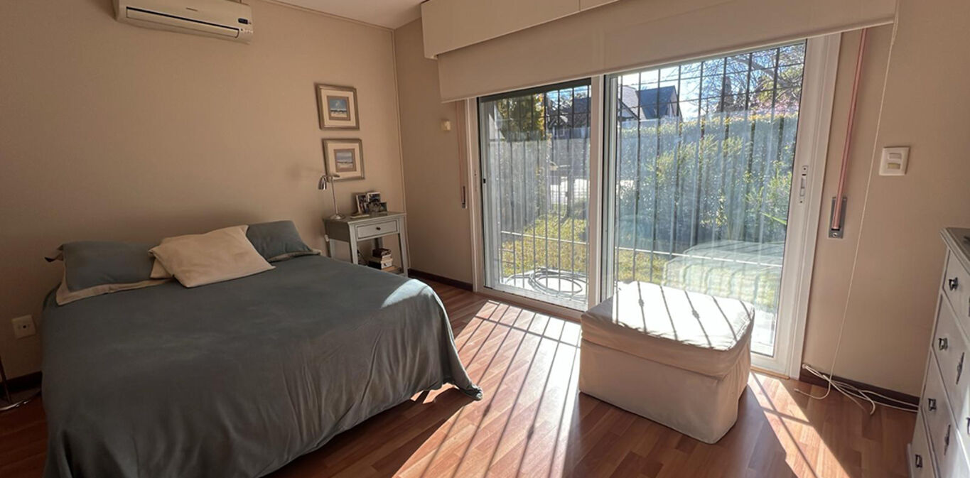 Apartamento en Carrasco, con Jardín y Parrillero — imagen 7