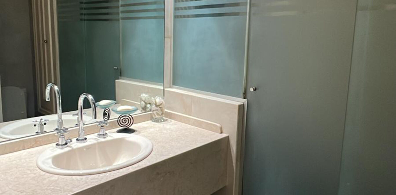 Apartamento en Carrasco, con Jardín y Parrillero — imagen 11