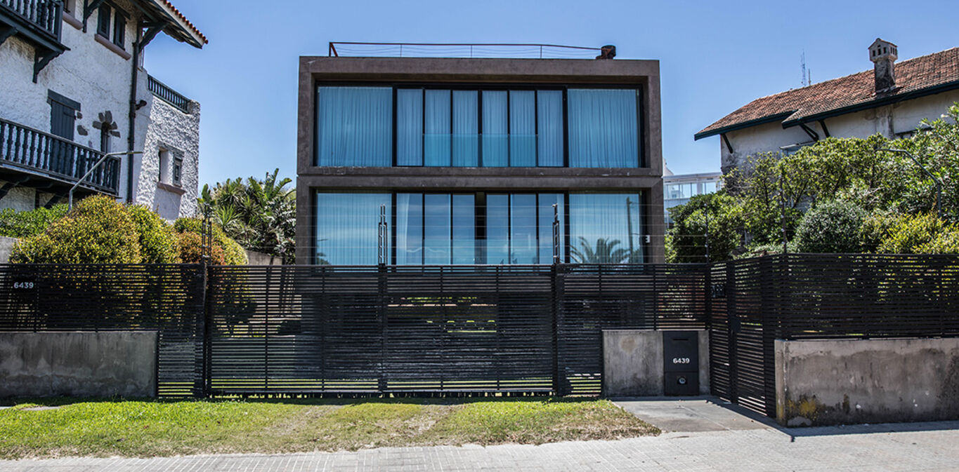 Edificio sobre Rambla del Centro de Carrasco — imagen 2