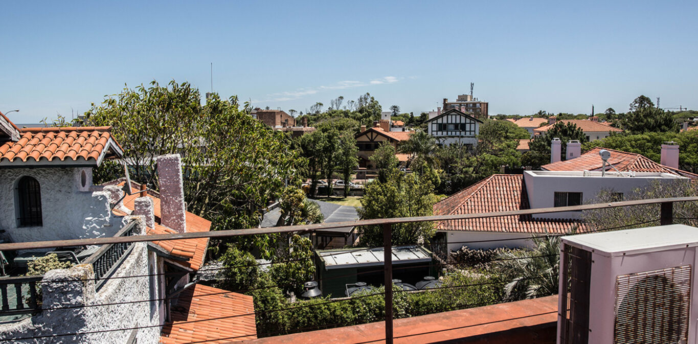 Edificio sobre Rambla del Centro de Carrasco — imagen 11