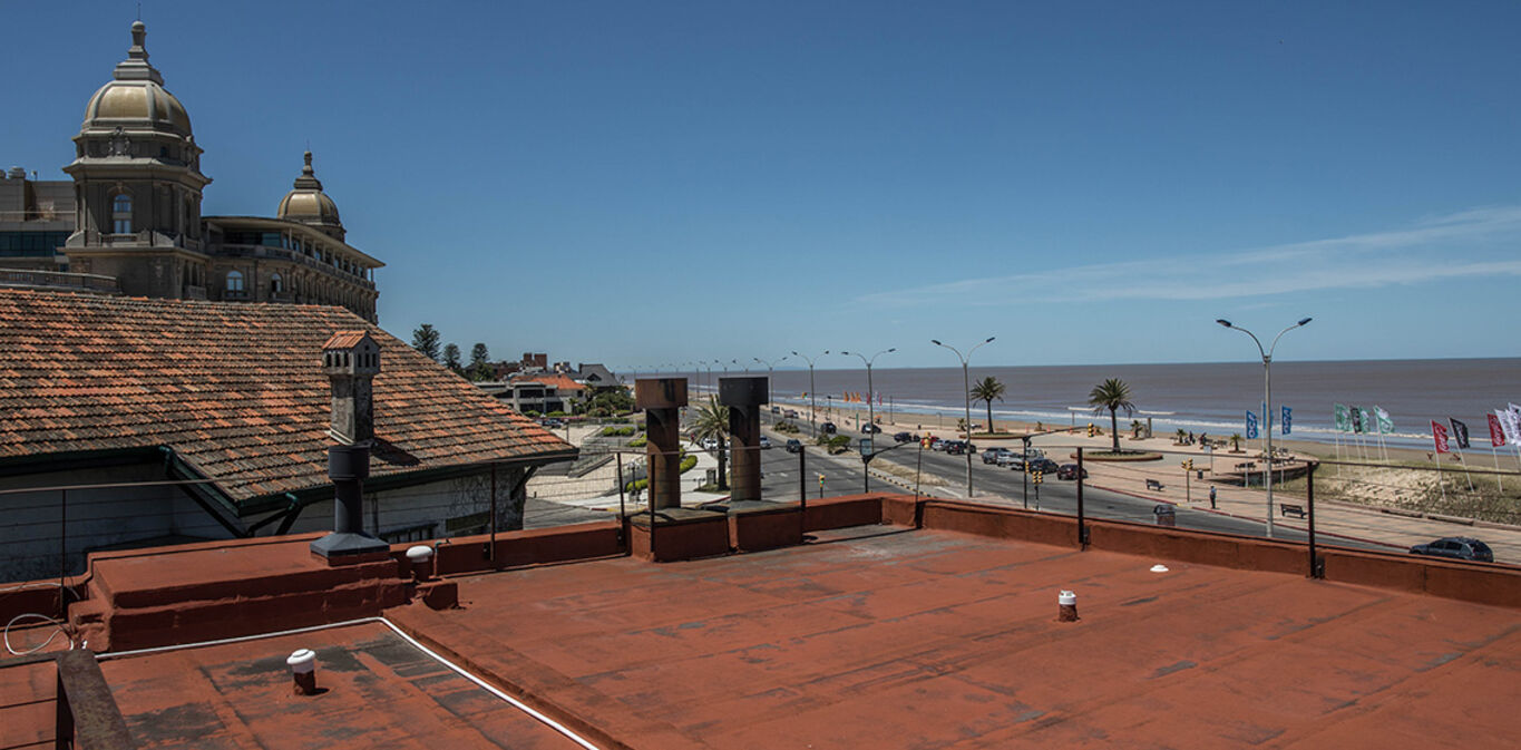 Edificio sobre Rambla del Centro de Carrasco — imagen 12