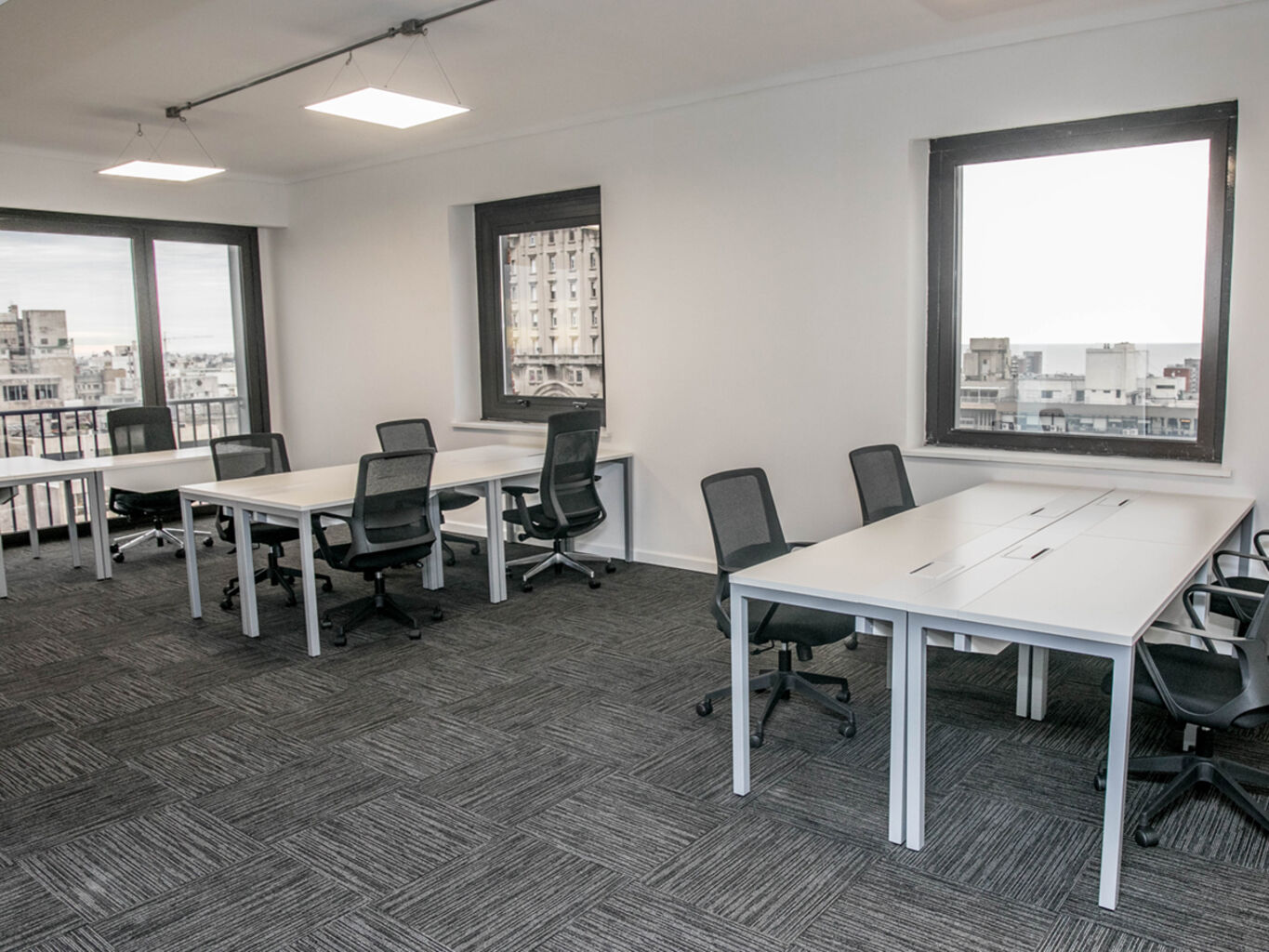 Oficinas Vp Work en Victoria Plaza Office Tower — imagen 2