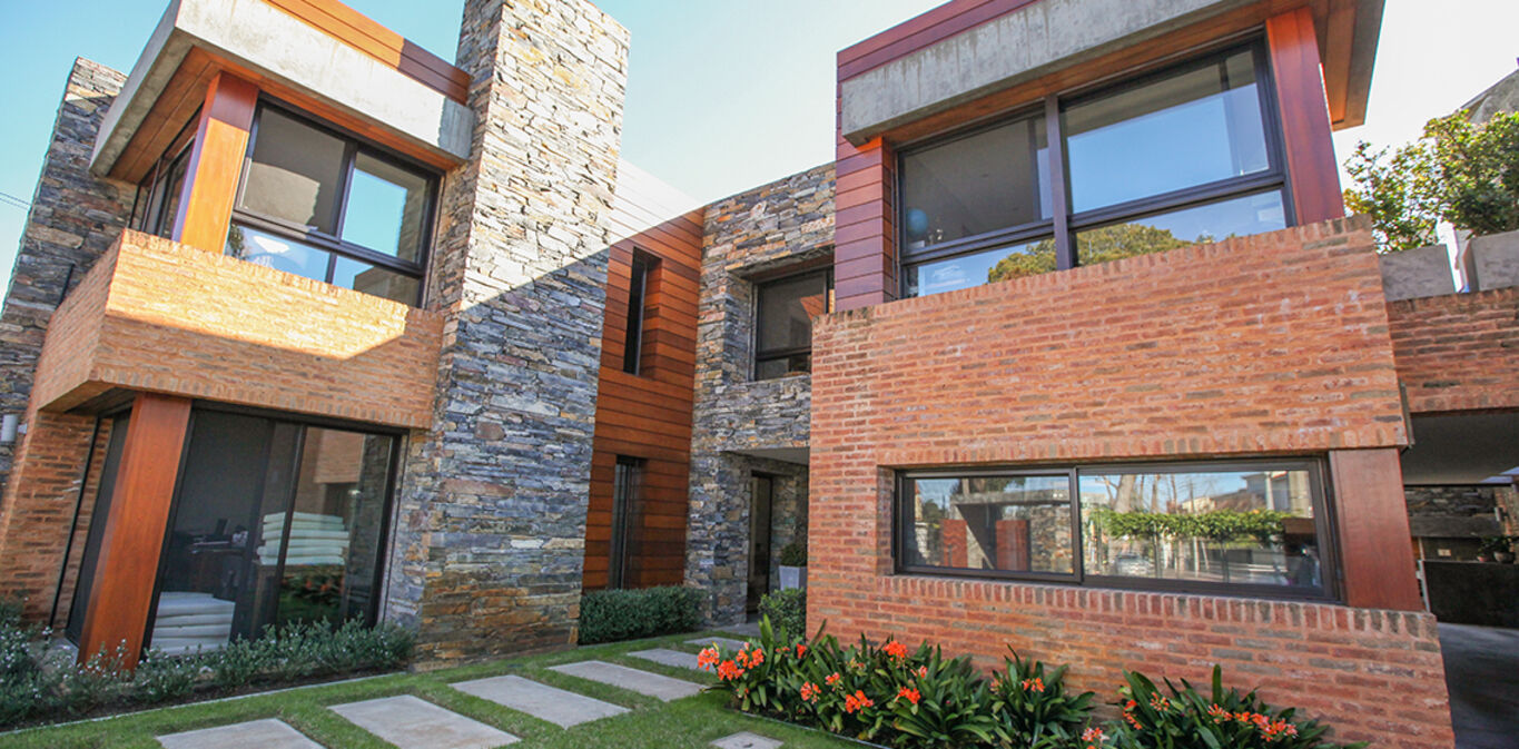 Casa con Impecables Terminaciones — imagen 2