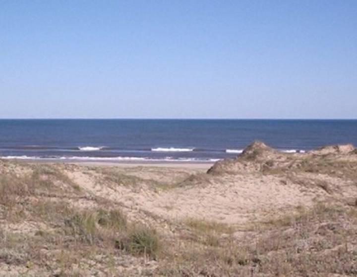 Campo con Costa Oceánica