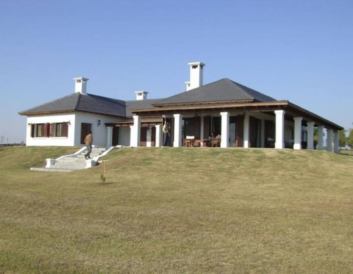 Campo Ganadero-Agrícola "La Guarida"