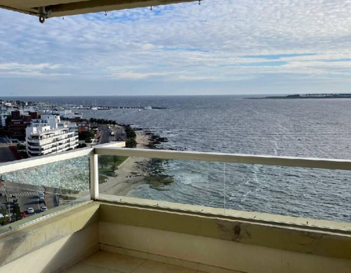 Apartamento en Edificio Malecón Iii, en Punta del Este