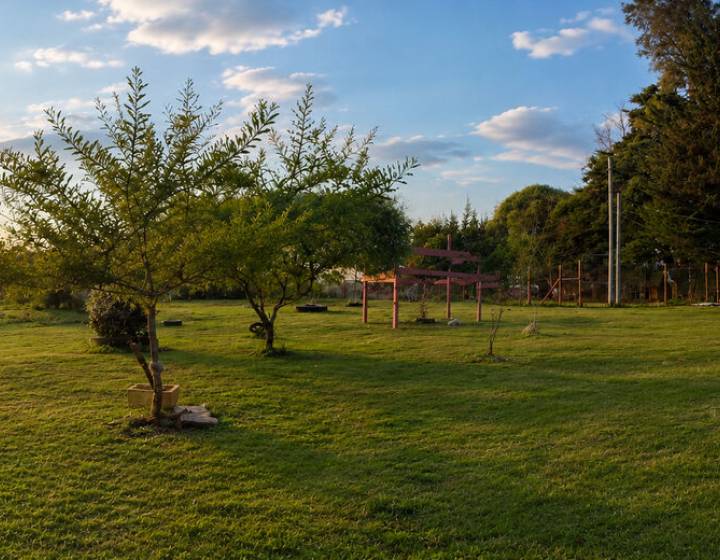 Linda Chacra Próxima a Ruta 102