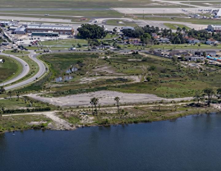 Gran Terreno en Zona de Avda de las Américas