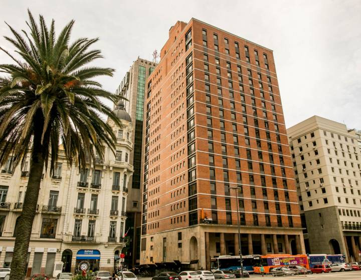 Oficinas en Alquiler - Victoria Plaza Office Tower