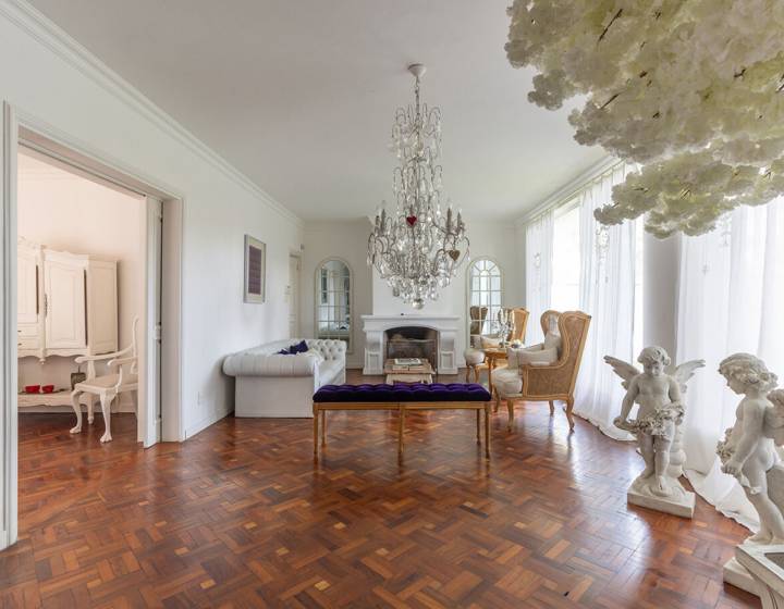 Clasica Casa en Carrasco. Ideal Residencia o Empresa.