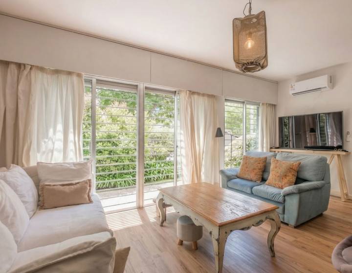 Apartamento Reciclado en Venta en Malvín