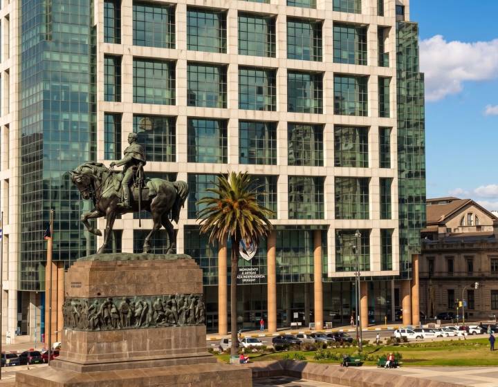 Oficina en Alquiler - Victoria Plaza Office Tower
