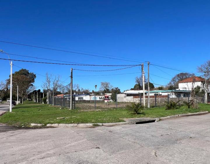 Terreno en Venta en Carrasco Norte