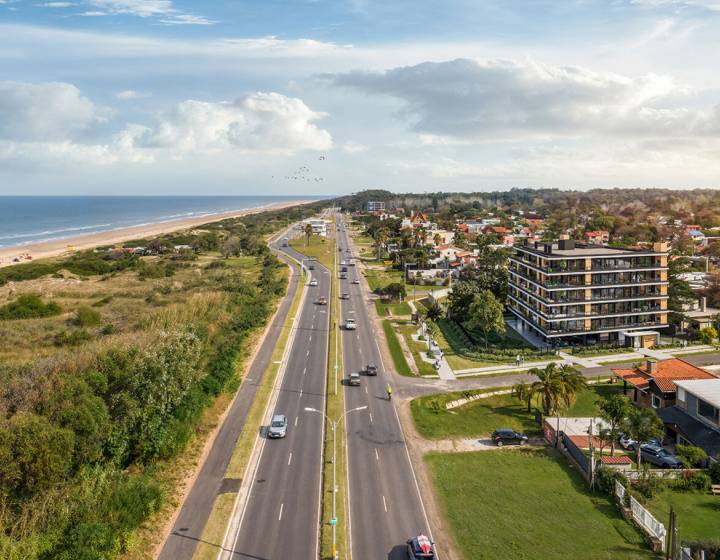 Apartamento Frente al Mar en Grou Orillas de GROU Orillas