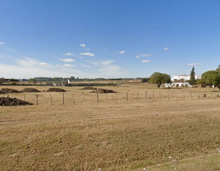 Terreno sobre Ruta 101